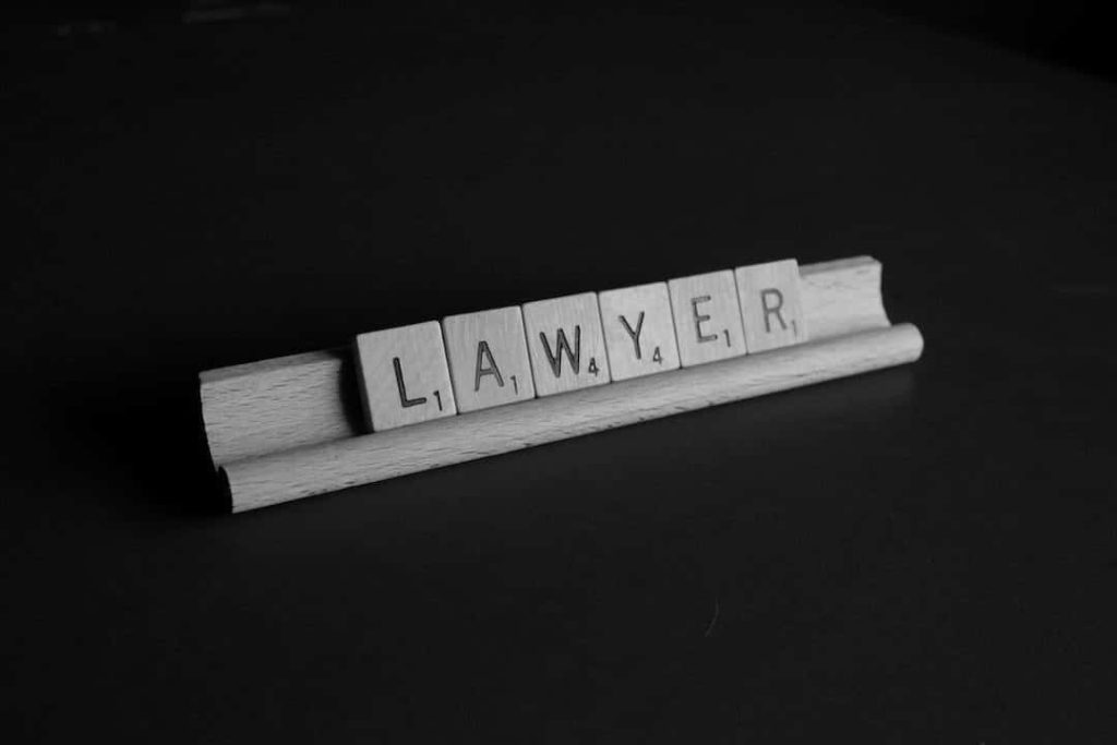 commercial law lawyers